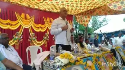कुही: धानला येथे आमदार संजय मेश्राम यांच्या हस्ते २७ अतिक्रमणधारक नागरिकांना नियमाकुल घरांचे पट्टे वितरण