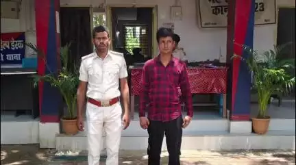 केवटी रनवे: केवटी थाना क्षेत्र से फरार वारंटी लालू यादव गिरफ्तार, कोर्ट में पेशी के बाद भेजा गया जेल