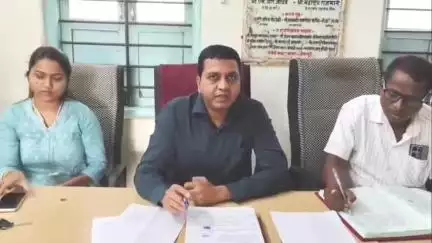 शिरोळ: जैनापुर सरपंच निवड कोरम अभावी तहकूब, पुन्हा उद्या होणार सभा; निवडणूक निर्णय अधिकारी राहुल कोळी यांची माहिती