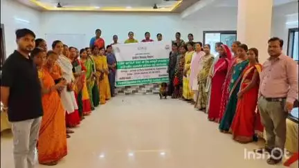गढ़वा: JSLPS के तत्वावधान में आशीर्वाद मैरिज हॉल में महिलाओं के लिए दो दिवसीय कानूनी प्रशिक्षण कार्यक्रम संपन्न
