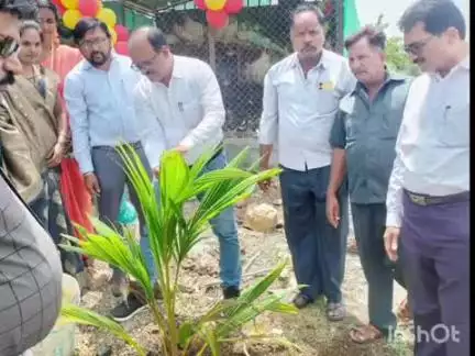 ಕಮಲನಗರ: ಆರ್ಥಿಕ ಸ್ವಾವಲಂಬನೆಯಿಂದ ಮಹಿಳಾ ಸಬಲೀಕರಣ: ಹೊಳಸಮುದ್ರದಲ್ಲಿ ಜಿ.ಪಂ ಯೋಜನಾ ನಿರ್ದೇಶಕ ಜಗನ್ನಾಥ ಮೂರ್ತಿ