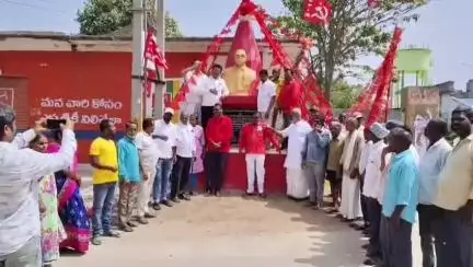 జనగాం: పట్టణంలో CPM ఆధ్వర్యంలో తెలంగాణ రైతాంగ సాయుధ పోరాట యోధులు ఆకుల పెంటయ్య వర్ధంతి