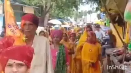 हुज़ूर: कलश यात्रा के साथ ललपा चिरहुला में ब्रह्मपुराण का हुआ शुभारंभ, निकली भव्य कलश यात्रा