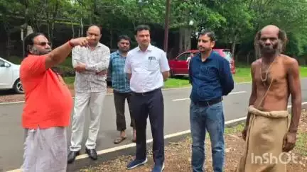 धार: पीथमपुर SDM राहुल गुप्ता ने मांडू का किया दौरा, पर्यटन विकास की संभावनाओं का लिया जायजा