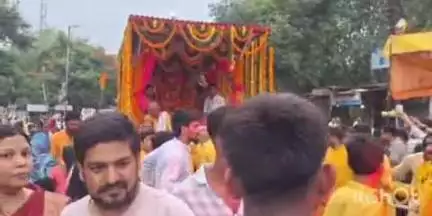सोहागपुर: नगर में निकली भगवान जगन्नाथ की भव्य रथयात्रा, जयस्तंभ चौक पर ब्राह्मण समाज के लोगों ने किया स्वागत