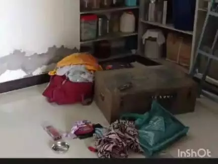 रानी: रानी में घर में घुसकर गहने और नकदी की चोरी, काम से बाहर गए दंपती ने लौटकर देखा तो ताले टूटे मिले