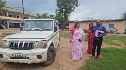 મહેમદાવાદ: શ્રીમતી એમ એમ પટેલ ગર્લ્સ હાઇસ્કુલ ખાતે ચીફ ઓફિસર શ્રી ની ઉપસ્થિતિમાં શાળા પ્રવેશોત્સવ 2025,26 નો કાર્યક્રમ યોજાયો હતો