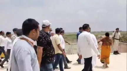 बख्तियारपुर: मुख्यमंत्री नीतीश कुमार के बख्तियारपुर आगमन से एक दिन पहले जल संसाधन मंत्री ने सीढ़ी घाट का निरीक्षण किया