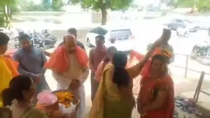 पनागर: मानेगांव सामुदायिक भवन में मातृशक्तियों ने किया सुहागले पूजा, कैंट विधायक अशोक ईश्वरदास रोहाणी हुए शामिल