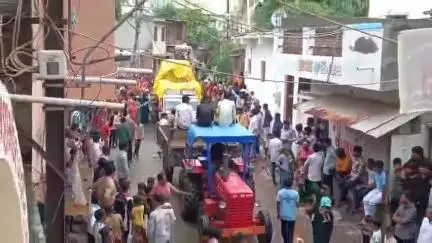 પાલીતાણા: ખાખ ચોકથી વેલનાથ બાપાની શોભાયાત્રા કાઢવામાં આવી, આગેવાનો સહિત ઉપસ્થિત રહ્યા