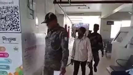 अल्बर्ट एक्का (जारी): सरकारी महिला कर्मी से छेड़खानी करने वाले आरोपी को पुलिस ने गिरफ्तार कर भेजा जेल