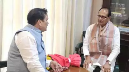 खुजनेर: राज्य मंत्री गौतम टेटवाल ने भोपाल में केंद्रीय कृषि मंत्री शिवराज सिंह चौहान से की मुलाकात