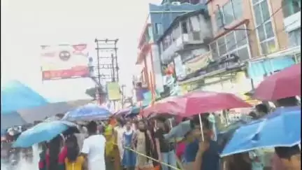 কাকদ্বীপ: প্রাকৃতিক দুর্যোগকে উপেক্ষা করে কাকদ্বীপে রথযাত্রায় মেতে বললেন কাকদ্বীপের নাগরিক ও কাকদ্বীপের বিধায়ক