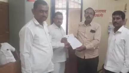 शिरपूर: तालुक्यातील हिसाळे जि.प.मराठी शाळा व अंगणवाडीच्या दुरावस्थेबाबत अँड.हिरालाल परदेशी यांचा आंदोलनाचा इशारा