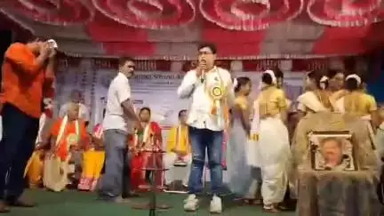 খড়গপুর ১: খড়গপুরের ১১ নম্বর ওয়ার্ডে খড়্গপুরে হরিসাধন রায় স্মৃতি রক্ষা কমিটির রথযাত্রার শুভ উদ্বোধন করলেন MKDA চেয়ারম্যান