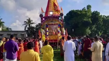 তেহট্ট ২: পলাশীপাড়া থানার বিভিন্ন এলাকায় রথযাত্রা অনুষ্ঠিত হলো, পলাশীপাড়ায় রথযাত্রা উপলক্ষে ফুটবল প্রতিযোগিতা