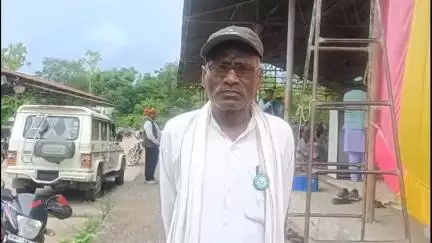 नागौद: जमुना गांव की बंजर भूमि में प्लांट लगवाने के लिए किसानों ने उंचेहरा में भाकियु अध्यक्ष अनिल यादव को सौंपा ज्ञापन