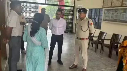 हनुमानगढ़: जंक्शन में कलेक्टर व एसपी ने प्रध्यापक कोच परीक्षा के लिए परीक्षा केंद्र का किया निरीक्षण, सुरक्षा व्यवस्था की जांच