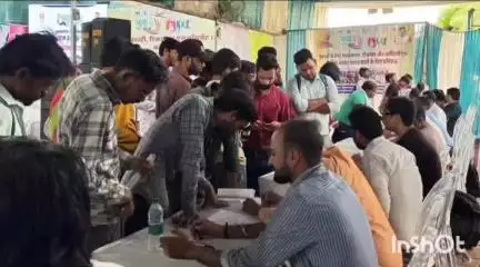 आरोन: जिला पंचायत विश्रामगृह में जिला स्तरीय युवा संगम कार्यक्रम, 182 युवक-युवतियों को मिला रोजगार