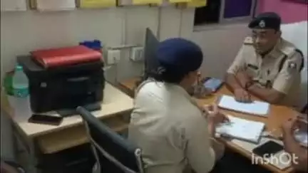 सोनबरसा: अनुमंडल पुलिस पदाधिकारी ने सोनबरसा कचहरी ओपी में लंबित विशेष कांडों की समीक्षा की