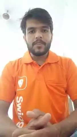 जोमैटो स्विग्गी की मनमानी चल रही है और राइडरों के पैसे कम कर दिए हैं इसलिए जयपुर में हड़ताल कर रखी है कर कर रखी हैं