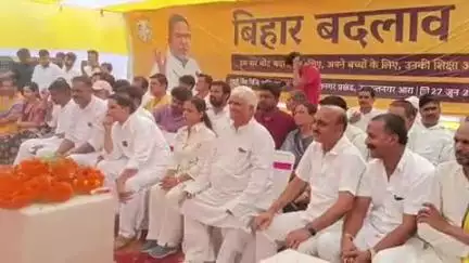 उदवंत नगर: प्रशांत किशोर ने बिहार बदलाव यात्रा के दौरान उदवंतनगर में एक सभा को संबोधित किया