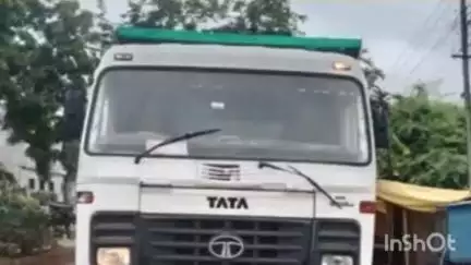ब्रह्मपूरी: ब्रह्मपुरी येथील इंदिरा गांधी चौकात उभ्या बसला टिप्परची धडक सुदैवाने जीवितहानी टाळती