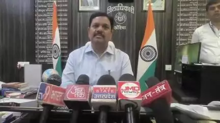 औरैया: दिबियापुर क्षेत्र के बैसुंधरा ग्राम पंचायत में फर्जी तरीके से जमीन हड़पने के मामले में मुकदमा दर्ज, बोले जिलाधिकारी