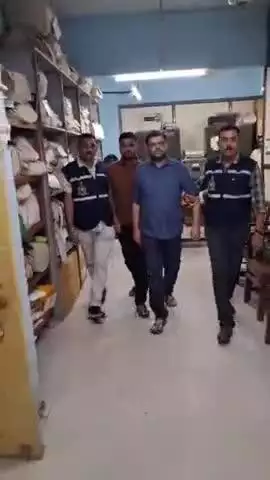 વડોદરા પૂર્વ: આખરે બંને લાંચિયા અધિકારી જેલમાં ધકેલાયા