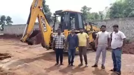 सिहोरा: गोसलपुर: सम्मेद गिरी जैन मंदिर के नीचे खसरा नंबर 141/1 भूमि को कराया गया कब्जा मुक्त