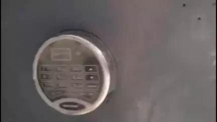 জলপাইগুড়ি: এবার জলপাইগুড়িতে রাতের অন্ধকারে এটিএম লুটের চেষ্টা, পুলিশের তৎপরতায় দুই যুবক গ্রেফতার