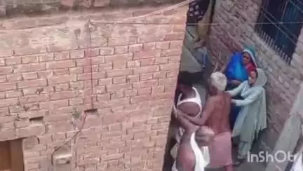 रामगढ़: डरवन गांव में मामूली विवाद को लेकर दो पक्षों में हुई कहासुनी, ग्रामीणों ने किया बीच-बचाव, वीडियो आया सामने