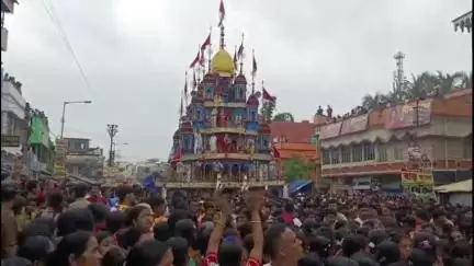 মহিষাদল: মহিষাদল রথ টানতে গিয়ে আহত প্রায়১১বিধায়কের সাফাই এত বড় অনুষ্ঠানে এই রকম ছোটখাটো ঘটনা ঘটতেই পারে কটাক্ষ বিজেপি