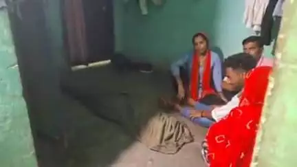 रुद्रपुर: ट्रांजिट कैंप थाना क्षेत्र की कृष्णा कॉलोनी में युवती ने फांसी लगाकर की खुदकुशी, पुलिस ने शव पोस्टमार्टम के लिए भेजा