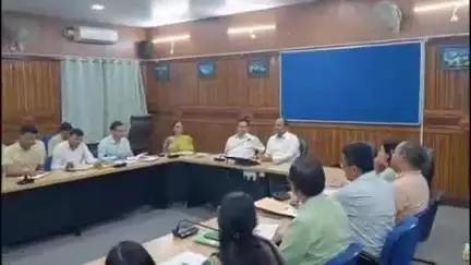 चम्पावत: पंचायत चुनाव में प्रचार-प्रसार सामग्री में प्लास्टिक-पॉलिथीन के उपयोग पर पूर्ण प्रतिबंध, नामांकन के साथ लगेगा शपथ-पत्र