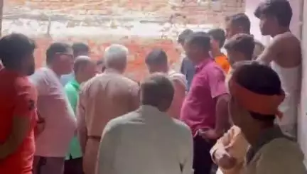 आज़मगढ़: जहानागंज में चोरों ने एक रात में तीन घरों के ताले चटकाए, लाखों की चोरी, पुलिस कार्रवाई में जुटी