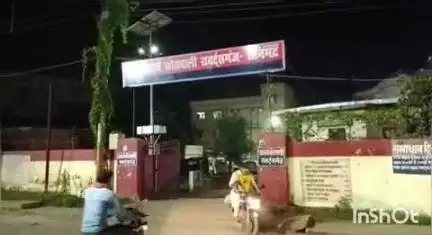 रॉबर्ट्सगंज: सहिजन कला गांव में छत का पानी गिरने पर हुई मारपीट, पति-पत्नी समेत 5 पर दर्ज हुआ केस