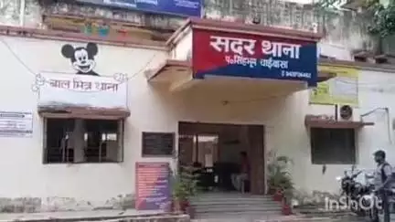 चाईबासा: फ्लावर मिल मोहल्ले में नशे में युवक ने की हवाई फायरिंग, पुलिस ने किया गिरफ्तार