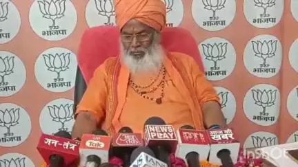 उन्नाव: उन्नाव सांसद साक्षी महाराज ने राहुल गांधी पर किया करारा हमला, कहा- राहुल गांधी राजनीति में पप्पू हैं