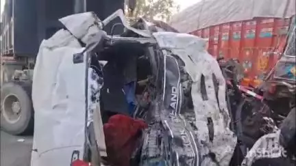 संभल: मुरादाबाद रोड मखदुमपुर के अड्डे के सामने थाना हजरत नगर गढ़ी क्षेत्र में 24 घंटे में दो एक्सीडेंट, पुलिस की लापरवाही