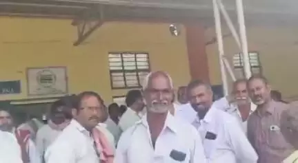 మాలకొండరాయునిపాలెం రైతుల ఆందోళన...