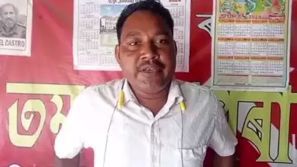 চাৰিদুৱাৰ: ৰঙাপৰাত অসম চাহ মজদুৰ সংঘৰ বিৰুদ্ধে ক্ষোভিত হৈ পৰিছে অখিল ভাৰতীয় চাহ মজদুৰ সংঘৰ ৰাজ্যিক সাধাৰণ সম্পাদক ৰয়েল চৰেন