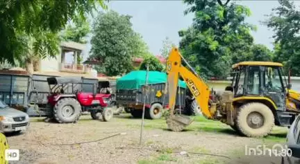 इंदौरा: पुलिस ने इंदोरा के विभिन्न स्थानों पर नकाबंदी के दौरान अवैध खनन की सामग्री से लदे 24 वाहनों को किया जब्त