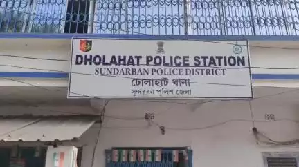 পাথরপ্রতিমা: ঢোলাহাট থানার হাচকি গ্রামে গ্রামীণ চিকিৎসকের বাড়িতে নগদ টাকা, সোনা, রুপোর গহনা চুরি, ঢোলাহাট থানায় অভিযোগ,তদন্তে পুলিশ