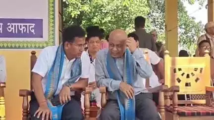 কোকৰাঝাৰ ভাগ: বংশীগাঁৱত বীৰ ছিলাগাংৰ ২৮ সংখ্যক মৃত্যু বাৰ্ষিকী উদযাপনত যৌথ ভাৱে অংশগ্ৰহন দুই নেতা প্ৰমোদ বড়ো আৰু হাগ্ৰামা মহিলাৰীক