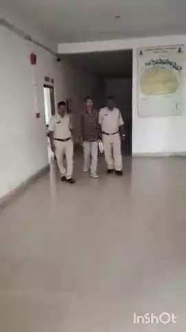 जशपुर: जशपुर पुलिस का ऑपरेशन आघात, नशे की लत लगाने वाले युवक को नशीली कैप्सूल के साथ किया गिरफ्तार