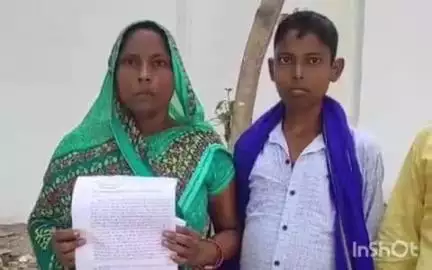 राही निवासी पीड़ितों ने दबंगों पर भूमि धरी जमीन पर कब्जा और मारपीट का आरोप लगाते हुए एसपी से की शिकायत