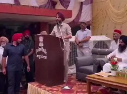 ਹੁਸ਼ਿਆਰਪੁਰ: ਮਾਰਕੀਟ ਕਮੇਟੀ ਦਫਤਰ ਗੜ੍ਹਸ਼ੰਕਰ ਵਿੱਚ ਚੇਅਰਮੈਨ ਬਲਦੀਪ ਸਿੰਘ ਸੈਣੀ ਨੇ ਸੰਭਾਲਿਆ ਆਪਣਾ ਅਹੁਦਾ , ਸੀਐੱਮ ਮਾਨ ਦੀ ਪਤਨੀ ਰਹੀ ਮੌਜੂਦ