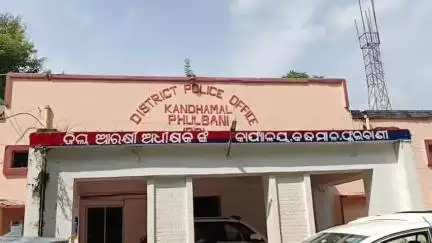 ଫୁଲବାଣୀ ସହର: ଦାରିଙ୍ଗବାଡି ଥାନାରେ ଗୋଟାଏ ଦିନରେ 118/25,119/2025ଦୁଇଟି ଭିନ୍ନ ଭିନ୍ନ ମାମା ରୁଜୁ