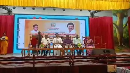 திருப்பூர் தெற்கு: மங்களம் சாலையில் உள்ள தனியார் பள்ளியில் அடைவு தேர்வு 2025 தலைமை ஆசிரியர்களுக்கான ஆய்வுக் கூட்டம் நடைபெற்றது